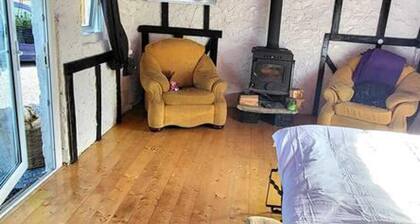 Stunning 1-bed Barn in Ballintubber
