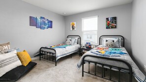7 bedrooms, iron/ironing board, WiFi, bed sheets