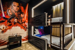 6 bedrooms, iron/ironing board, WiFi, bed sheets - Last Minute Disney! Private Pool, Hot Tub, Game Room & Themed Bedrooms. Book Now! #79759 (Orlando)