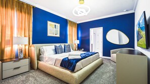 9 quartos, ferros/tábuas de passar roupa, Wi-Fi, roupa de cama