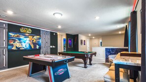 غرفة الألعاب