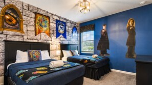 6 bedrooms, iron/ironing board, WiFi, bed sheets - Last Minute Disney! Private Pool, Hot Tub & Themed Bedrooms. Book Now! #87189 (Orlando)
