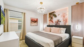 7 chambres, fer et planche à repasser, Wi-Fi, draps fournis