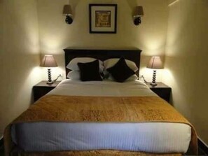 1 室のベッドルーム、アイロン / アイロン台、ベッドシーツ