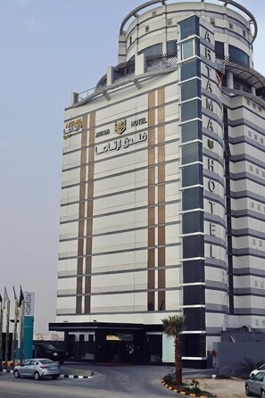 Exterior - (Unaizah)