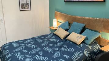 2 bedrooms, WiFi, bed sheets