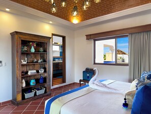 4 bedrooms, iron/ironing board, Internet - Casa Tequila – A Tropical Oasis in Puerto Morelos (Puerto Morelos)