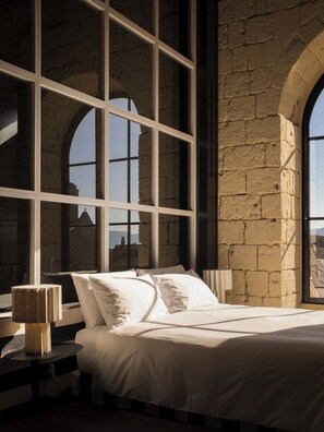 Penthouse, bain à remous (Suite)