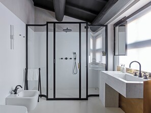 Chambre Supérieure | Salle de bain