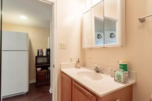 Interior - ★Modern Studio-Private Entrance/Bath Min from DC★ (Arlington)
