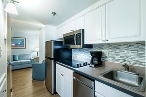 Fridge, microwave, stovetop, dishwasher - Ocean Key Resort 1 Bedroom Unit directly across the street from the OCEAN!! (Virginia Beach)