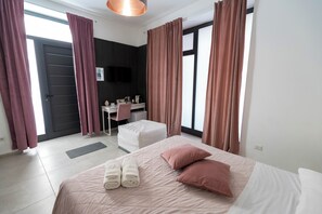 1 bedroom, in-room safe, travel crib, free WiFi