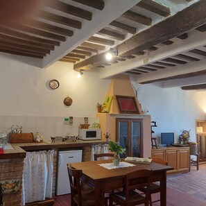 Dining - House with stunning wievs- Casa Marjs (Chiusdino)