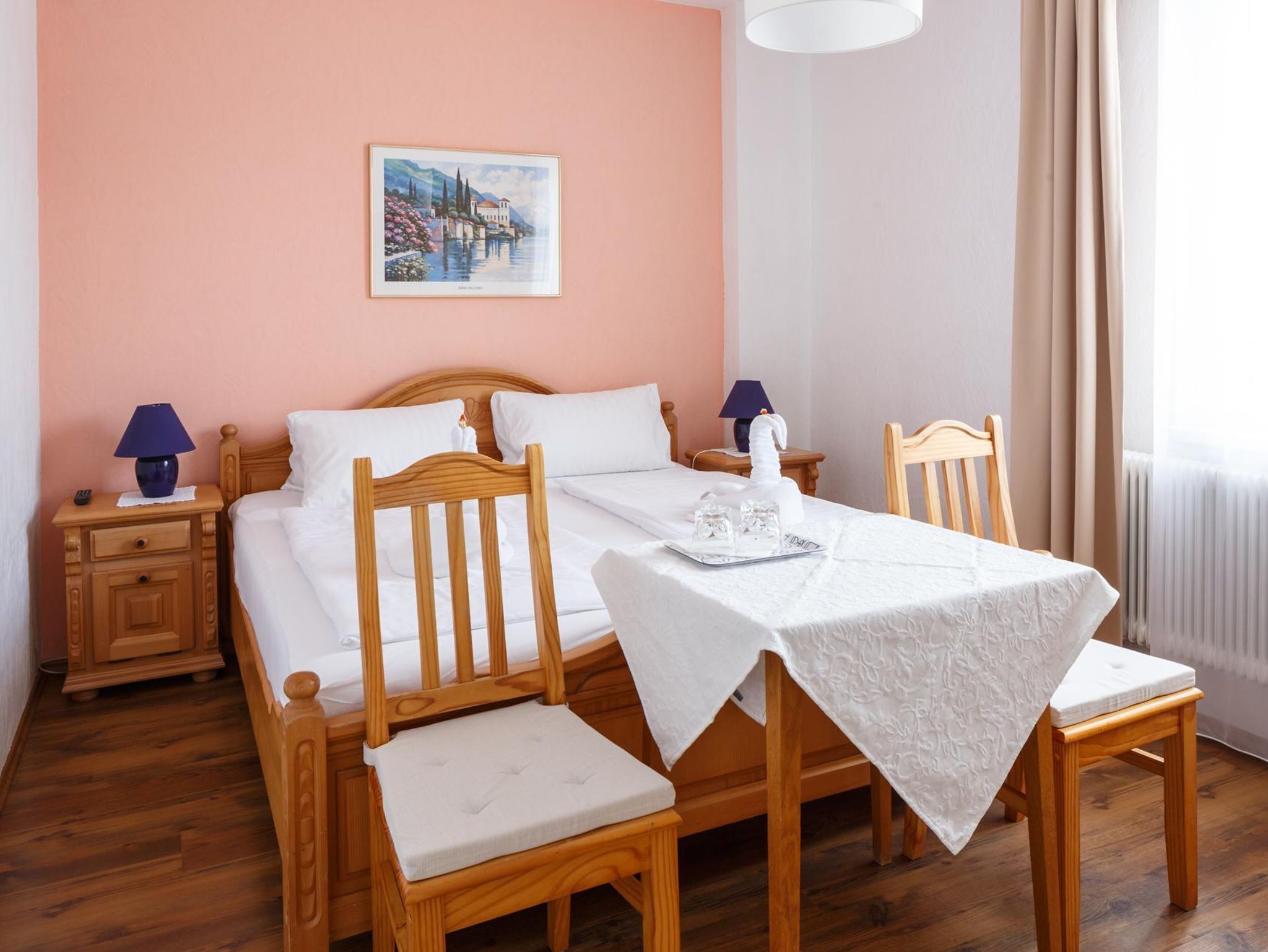Standard Doppelzimmer Hofseite - Pension Laubenhof