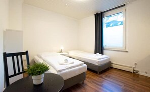 1 bedroom, WiFi - 1 Bedroom Apartment in Meerbusch (Meerbusch)