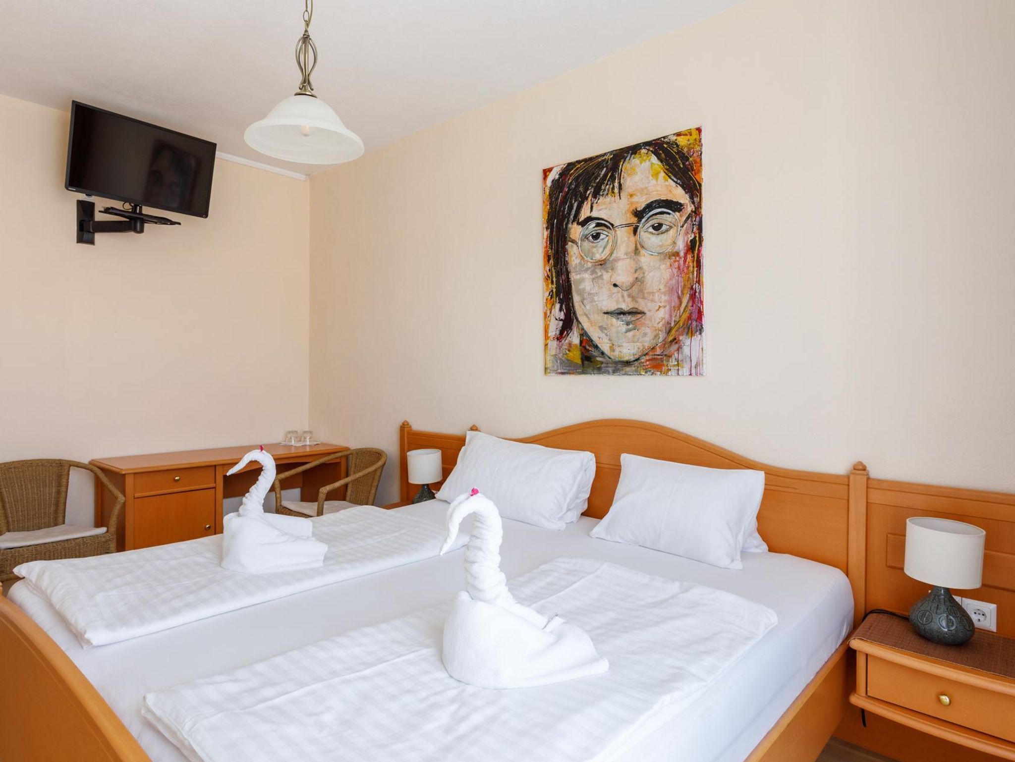 Doppelzimmer mit Kleinem Balkon - Pension Laubenhof