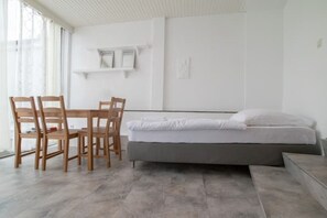 Interior - Spacious 3-room apartment with terrace (Meerbusch)