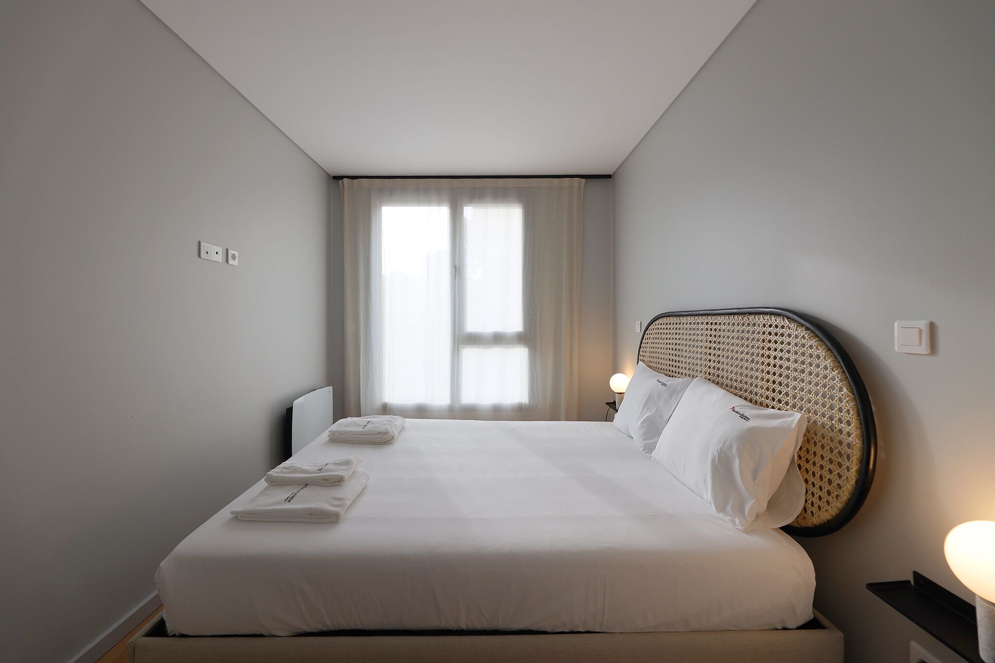 1 غرفة نوم ومكواة/لوح كي وواي فاي مجانًا وملاءات أسرّة