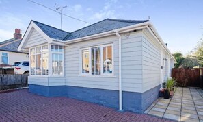 Exterior - Dot's Escape - 2 bed Bungalow (whitstable)