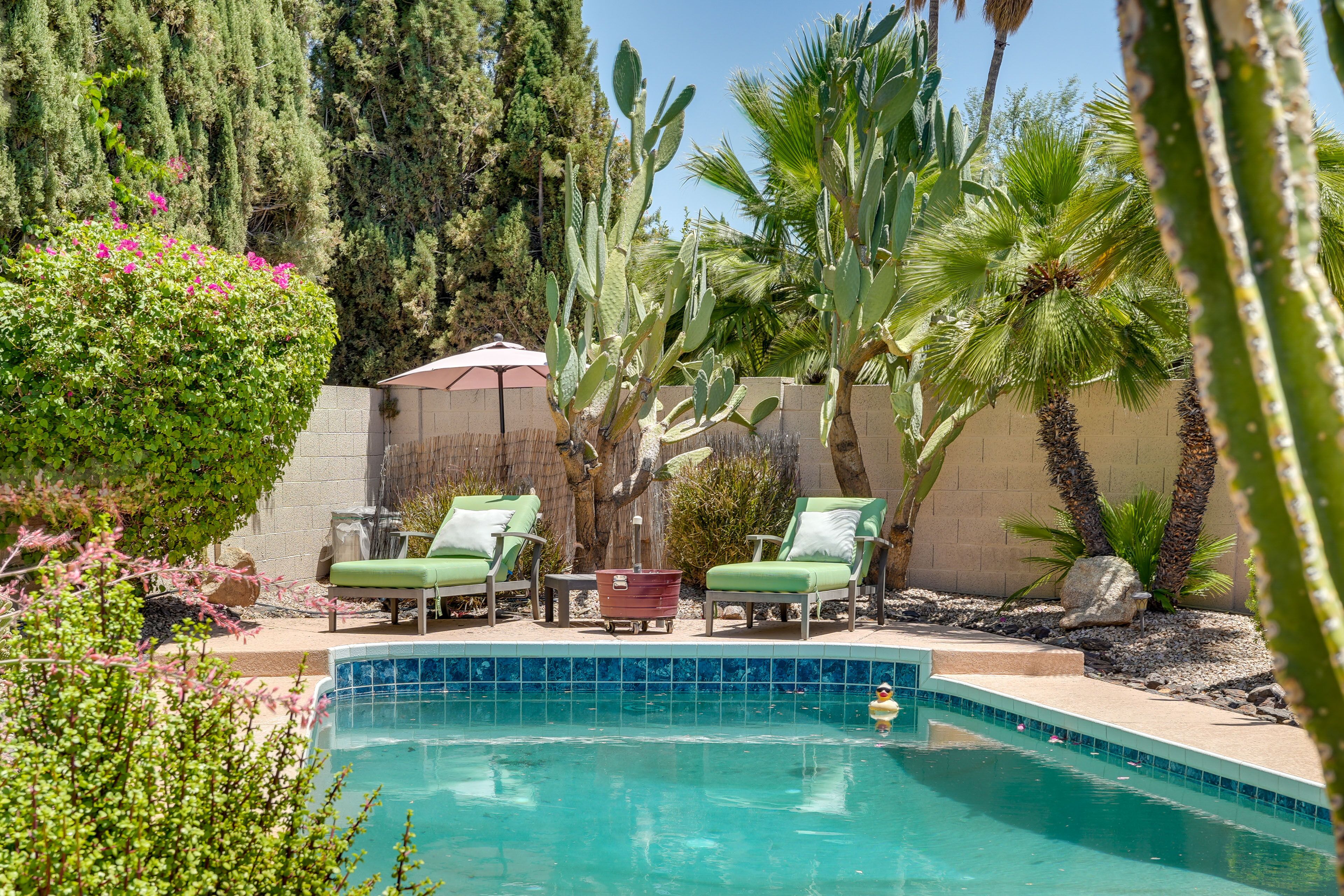 Blissful Scottsdale Home w/ Patio, Fire Pit & Pool