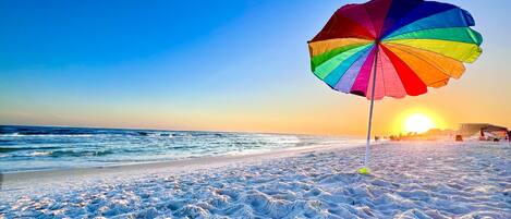 Beach nearby, sun-loungers, beach towels