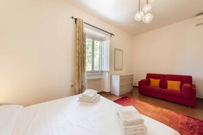 Appartamento Comfort | 1 camera, biancheria da letto di alta qualità, copriletto in piuma