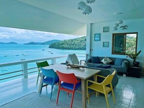 Outdoor dining - Dream Beach Cottage (Tambon Wichit)