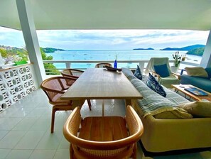 Outdoor dining - Dream Beach Cottage (Tambon Wichit)