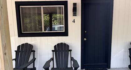 Saratoga Garden Motel - Room 4