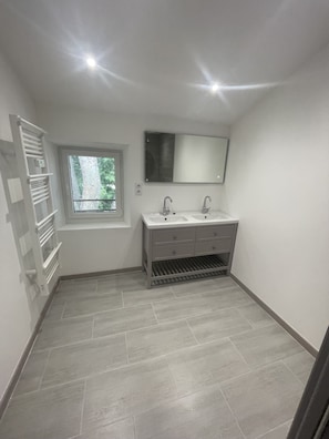 Shower - Appartement en Provence (Jonquières)