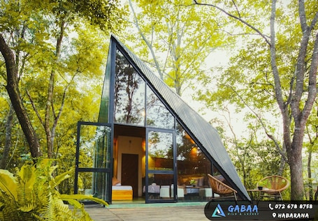 1 bedroom, individually furnished, desk, laptop workspace. Gabaa Resort & Spa