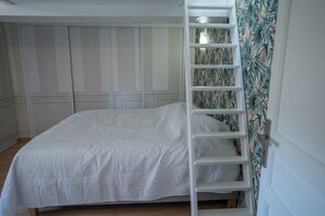 3 dormitorios, tabla de planchar con plancha, wifi y ropa de cama