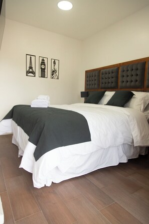 Standard Apartment | In-room safe, free WiFi, bed sheets - ROZAS (Ezeiza)