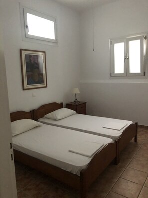 2 عدّة غرف نوم وواي فاي وملاءات أسرّة