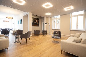 Lobby - LVG Hotel Collection - Il Portico (Cannobio)