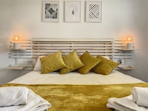 2 Schlafzimmer, Bügeleisen/Bügelbrett, kostenloses WLAN
