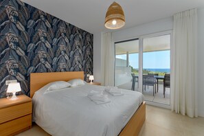 2 bedrooms, free WiFi - Via Celere 2405 Beautiful apartment with seaview (Casares)