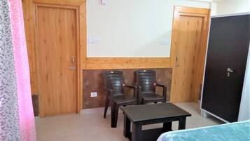 1 bedroom, iron/ironing board, bed sheets