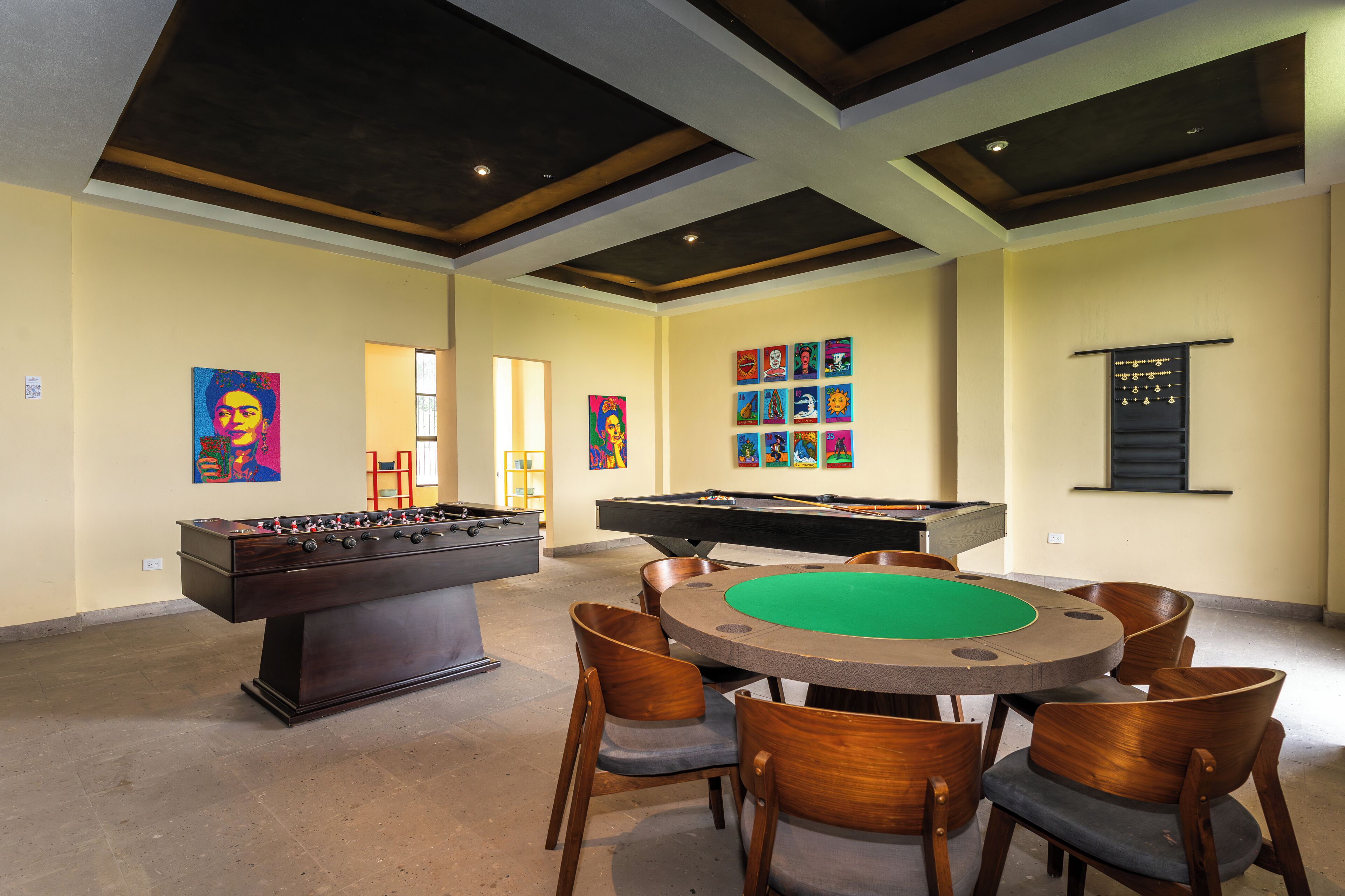 Lobby lounge