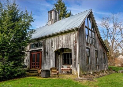 Luxury Barn with Best View in the Cuyahoga National Park.  
