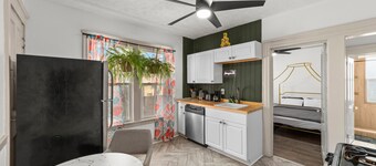 2BR in the Heart of Little Italy