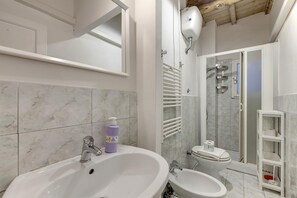 Apartment | 2 bedrooms - Caldaie 32 in Firenze (Florence)