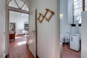 Apartment - Neri 23 in Firenze With 3 Bedrooms and 2 Bathrooms (Florence)