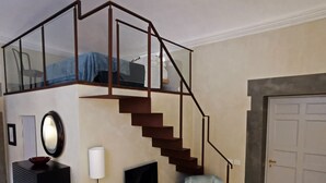 House | 2 bedrooms - Mezzo 46 in Firenze With 2 Bedrooms and 2 Bathrooms (Florence)