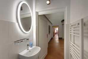 House | 3 bedrooms - Servi 34 in Firenze With 3 Bedrooms and 2 Bathrooms (Florence)