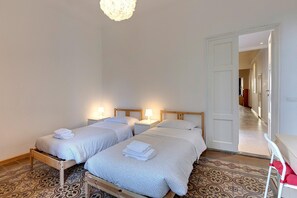 شقة | 4 عدّة غرف نوم