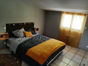 1 bedroom, WiFi, bed sheets