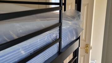 Chalet | 2 bedrooms, free WiFi, bed sheets