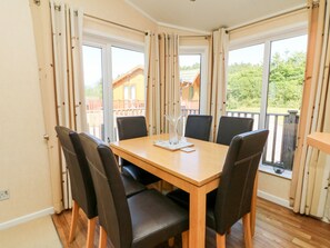 Dining - Mojo (Ilfracombe)