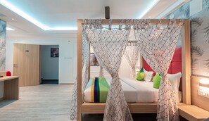 Habitación Premium | Caja fuerte, escritorio, tabla de planchar con plancha y ropa de cama